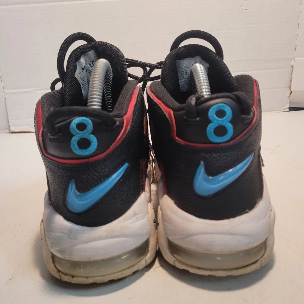 Nike Air More Uptempo GS Bred Size 6.5Y DJ4610-001 Used